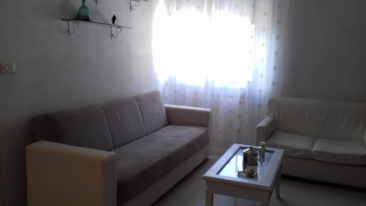 Viky House Apartment ลาสเปเซีย ภายนอก รูปภาพ
