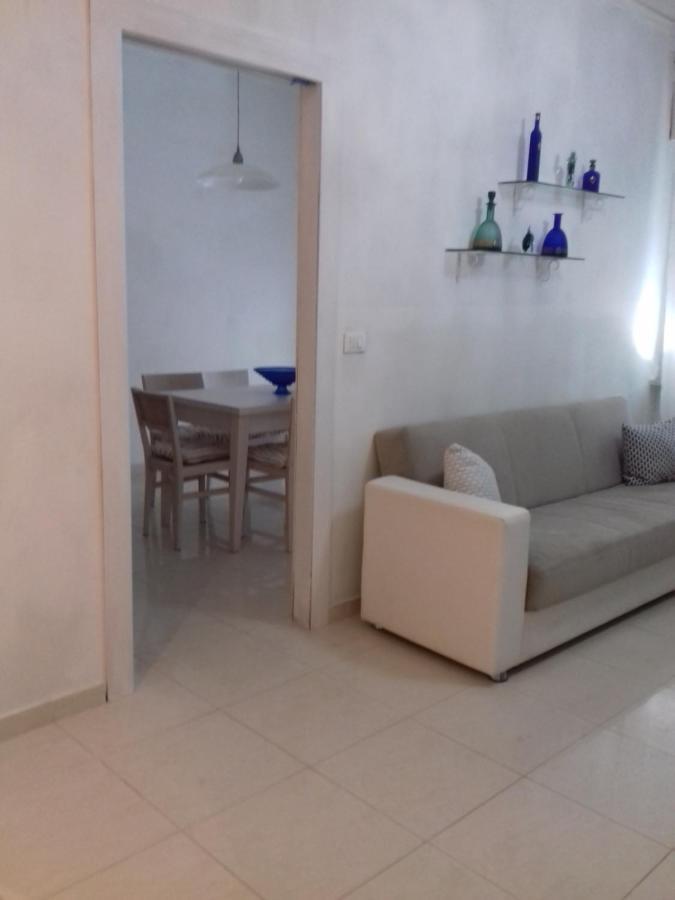 Viky House Apartment ลาสเปเซีย ภายนอก รูปภาพ